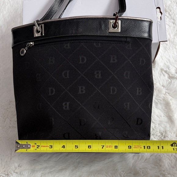 BO DEREK,Elegant Black Tote Bag - Picture 8 of 17